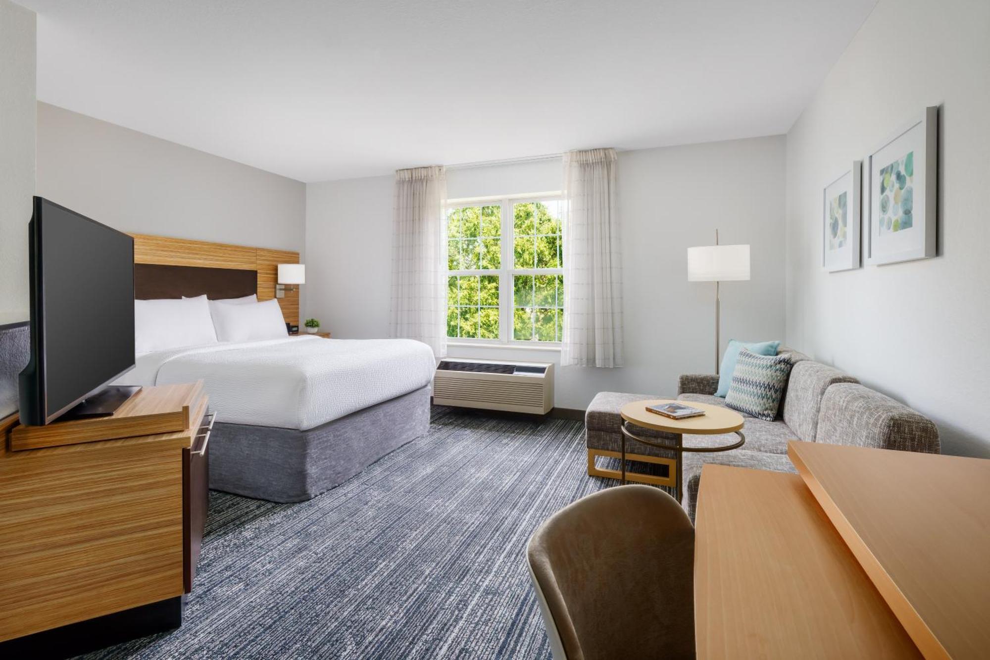 Towneplace Suites Manchester-Boston Regional Airport Exterior photo