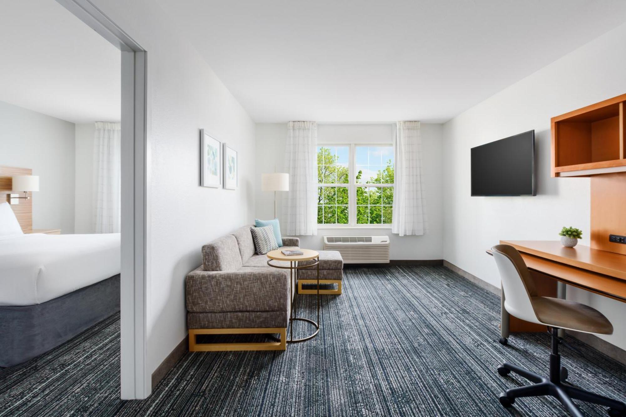 Towneplace Suites Manchester-Boston Regional Airport Exterior photo