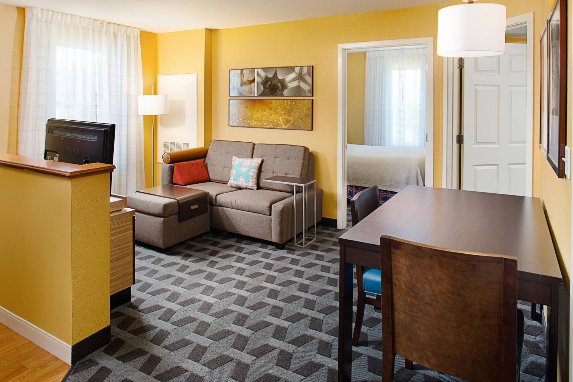 Towneplace Suites Manchester-Boston Regional Airport Exterior photo